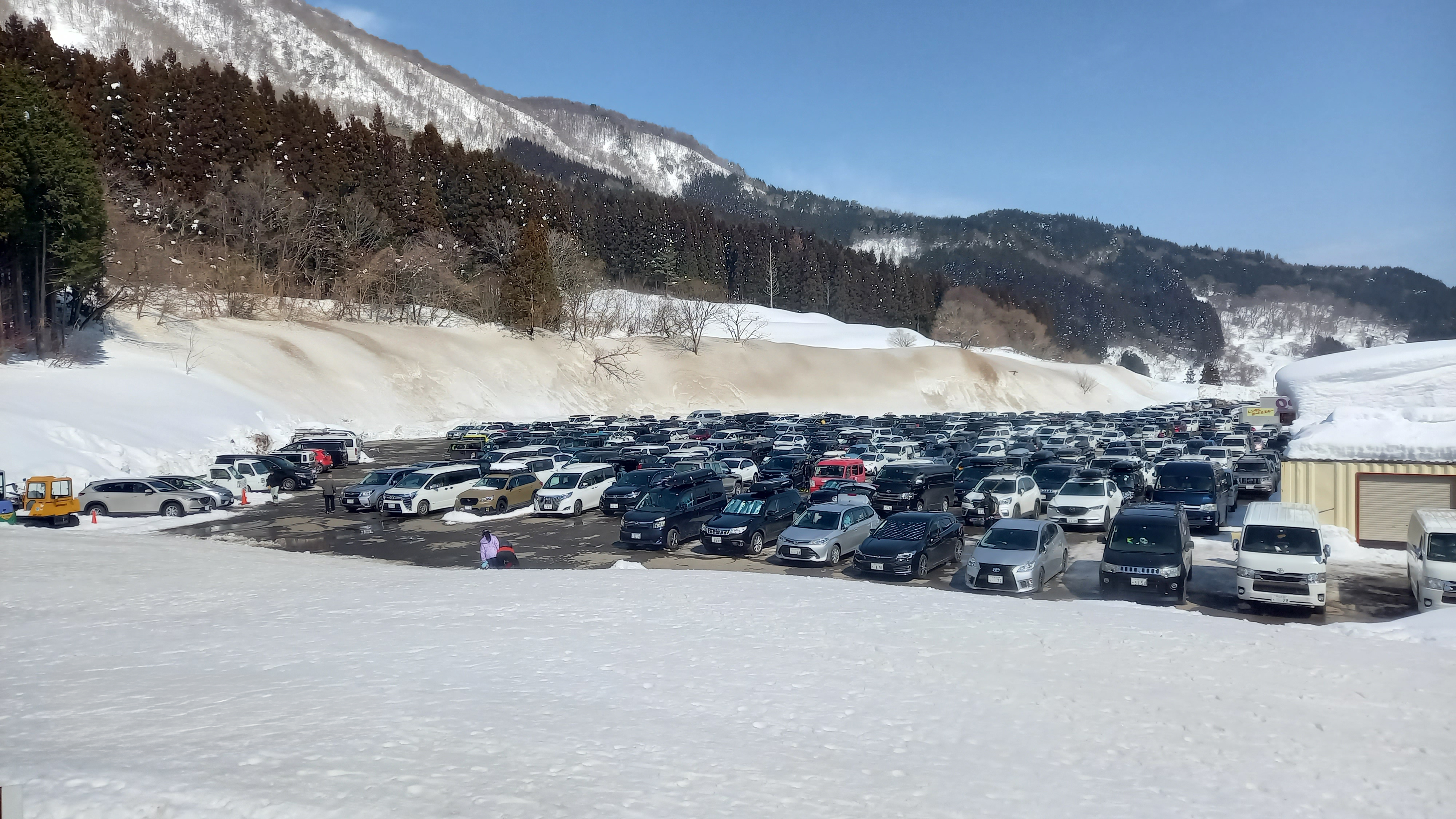 約700台収容可能な駐車場